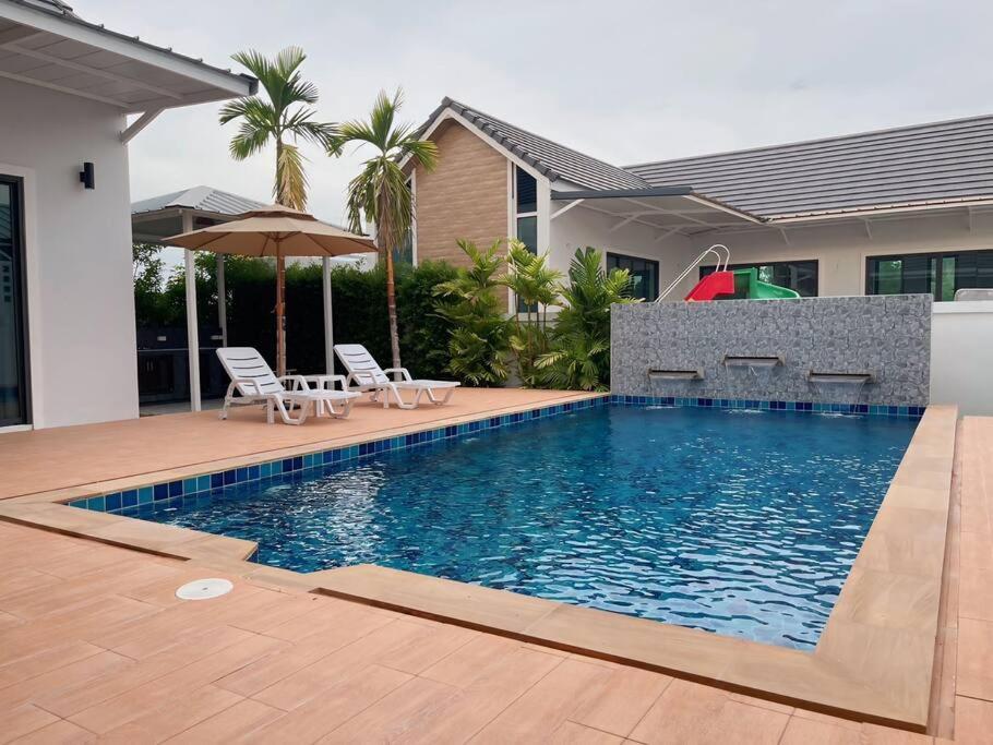 Villa Azure Escape Pool *